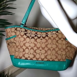Sold Coach Park signature Carrie tote jacquard print with green leather trim